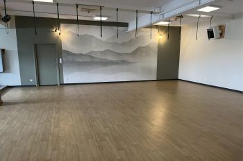 Salle de small group training pour les entraînements  bien-être et détente, pilates, yoga, Pole Dance à Espace Forme Aurillac